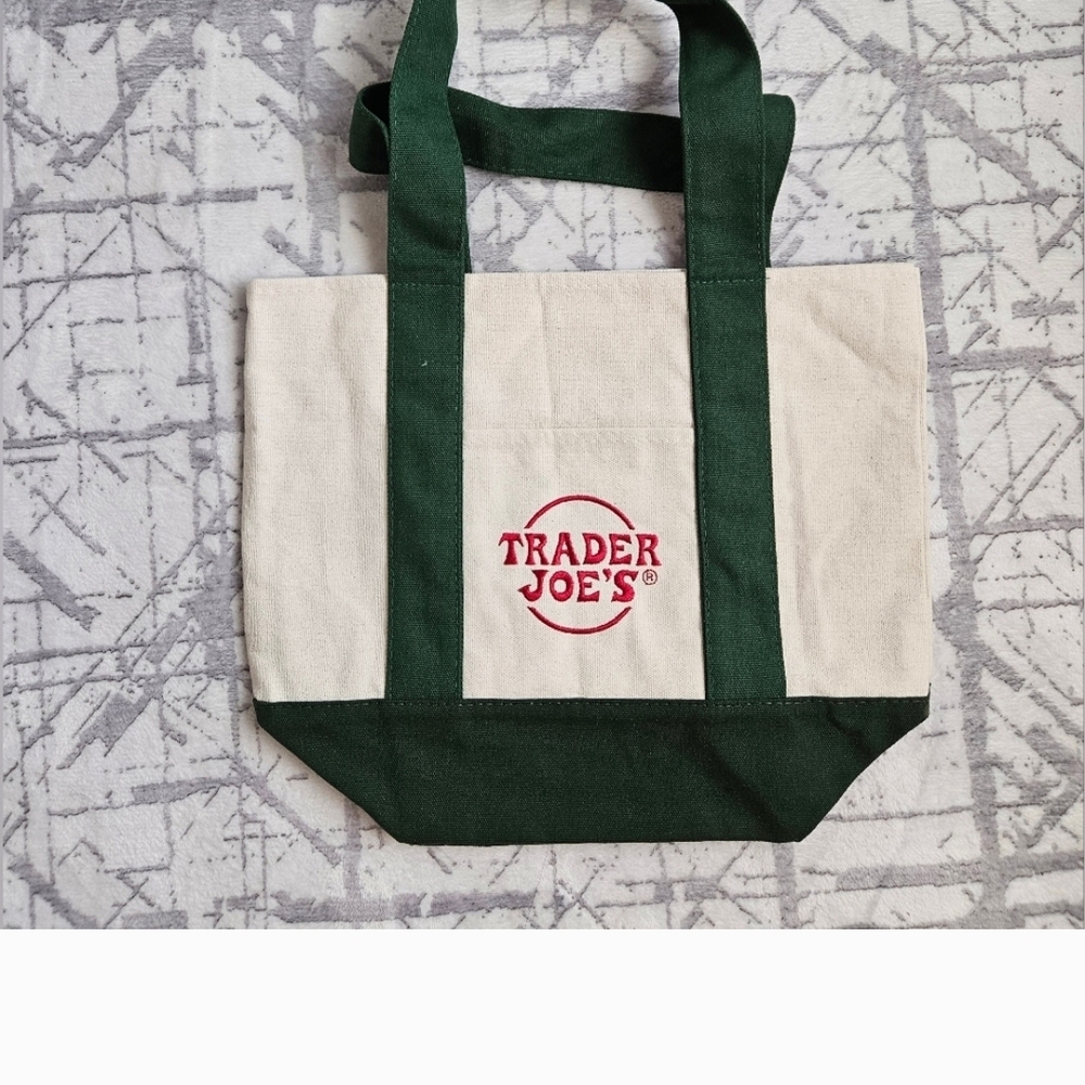 Green and Cream Tote Bag